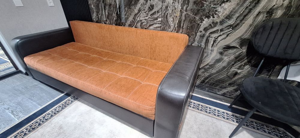 Продаю раскладной диван