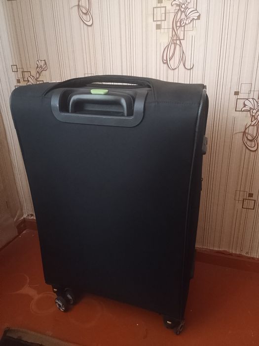 Чемодан на колёсах