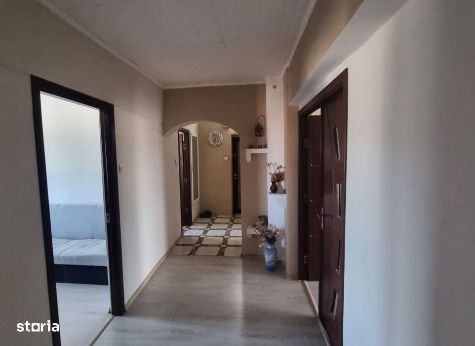 Apartament 4 camere Nicolina , 93 metri, etaj 9 Cod:163412
