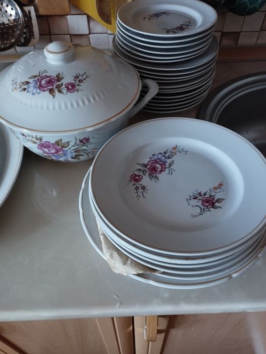 Продам набор посуды