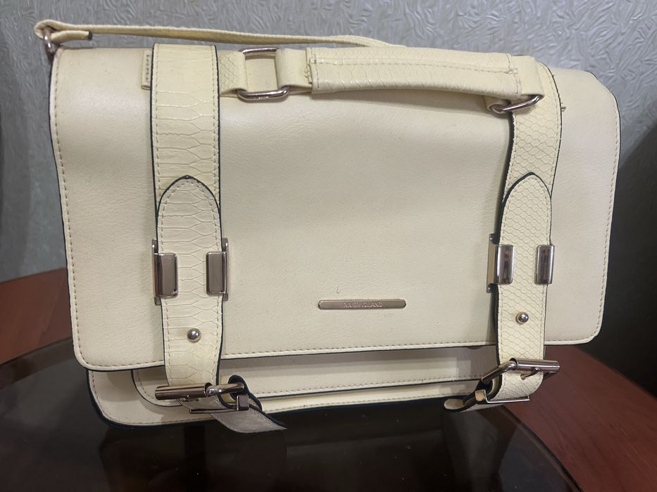 Сумка женская лемонного цвета