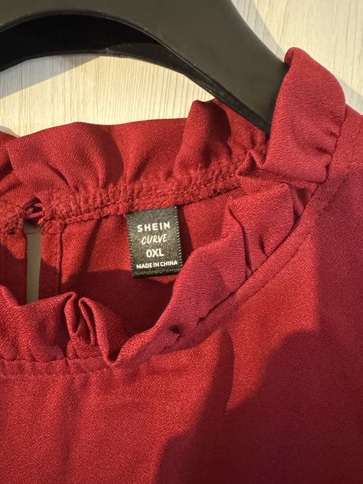 Дамски рокли голям размер