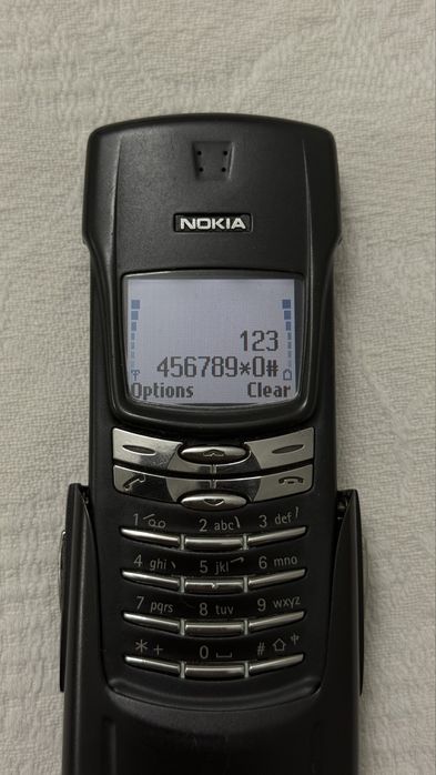 Nokia 8910i в хорошем состоянии