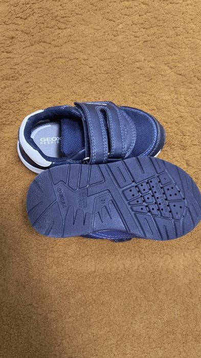 De vânzare adidași Geox