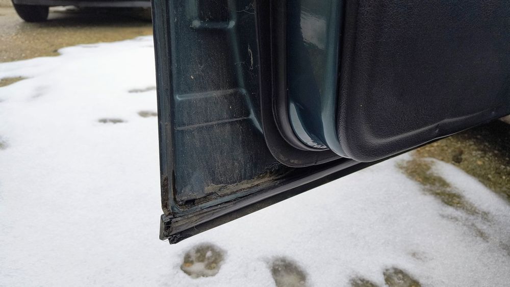 Dezmembrez BMW E34 520i 1995