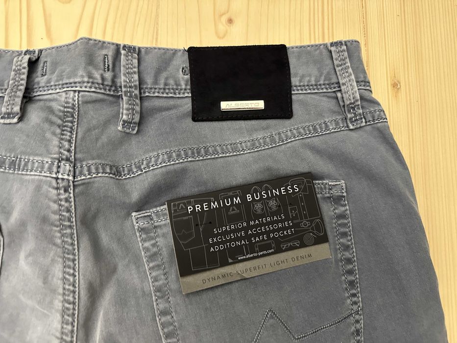 Pantaloni Alberto Premium Business – Model Robin – Tapered Fit – W35 L32 – Noi cu etichetă