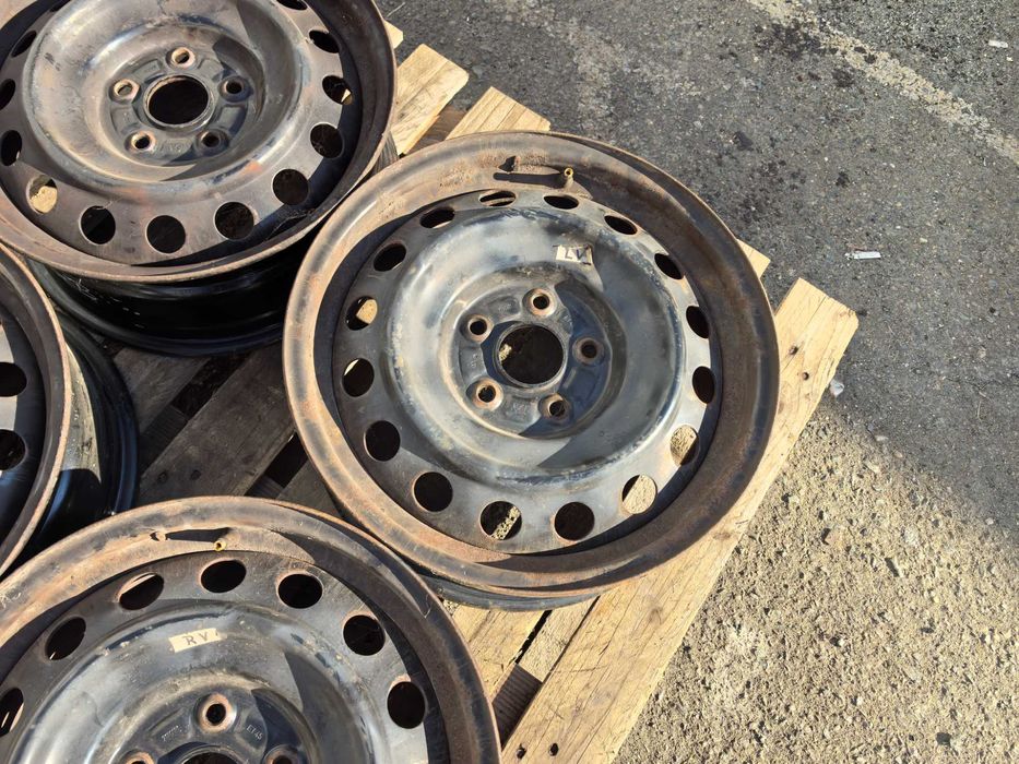 16 цола 5 х 114,3 мм Тойота - 6,5 Инча / ЕТ 45