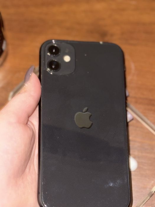 iPhone 11 в идеальном состоянии по супер цене