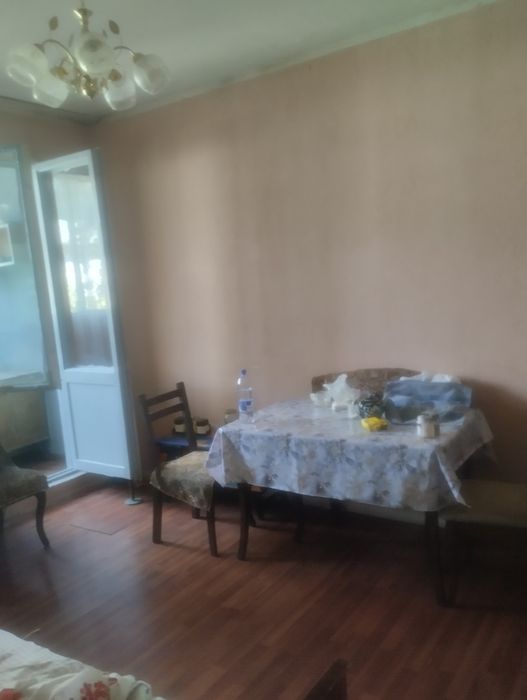 Срочно продаётся своя квартира 2х комнатная,4 этаж торец
