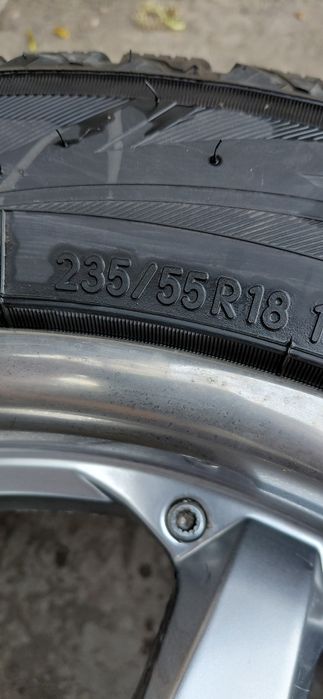 Продам комплект шины с дисками