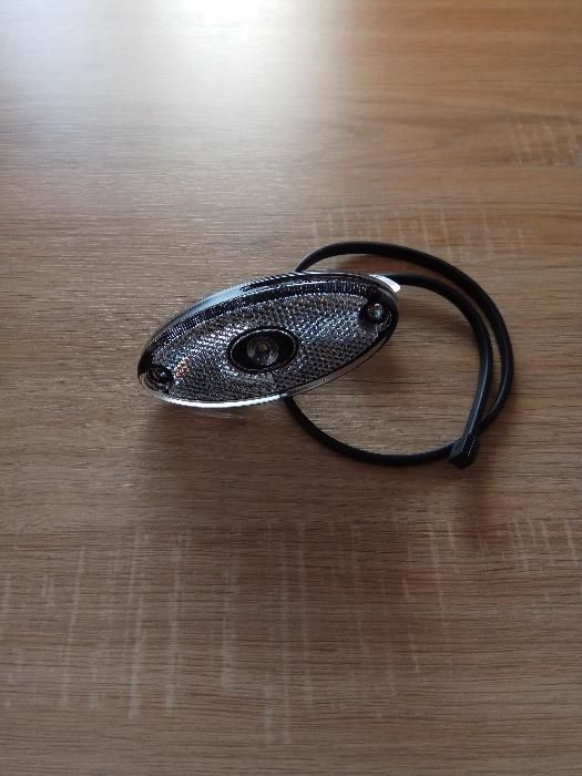 Lampa gabarit laterala pentru platforme sau utilitare - LED - alba