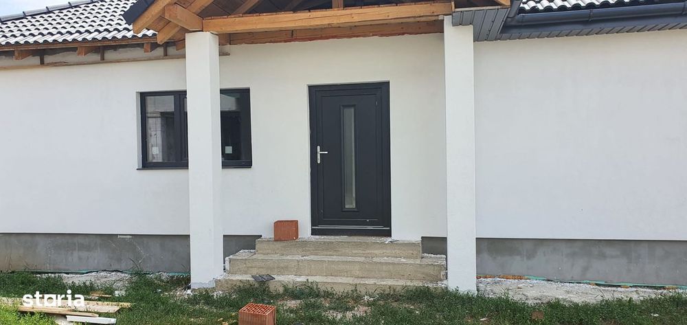 Casă nouă de vânzare în Cihei