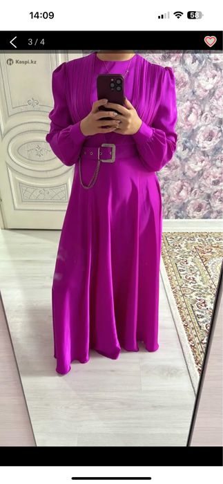 Продам платье цвета фуксия