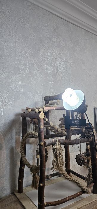 Продам присаду и лампу для попугаев