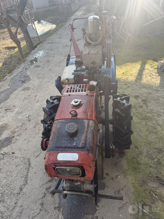 Meni koreski traktor