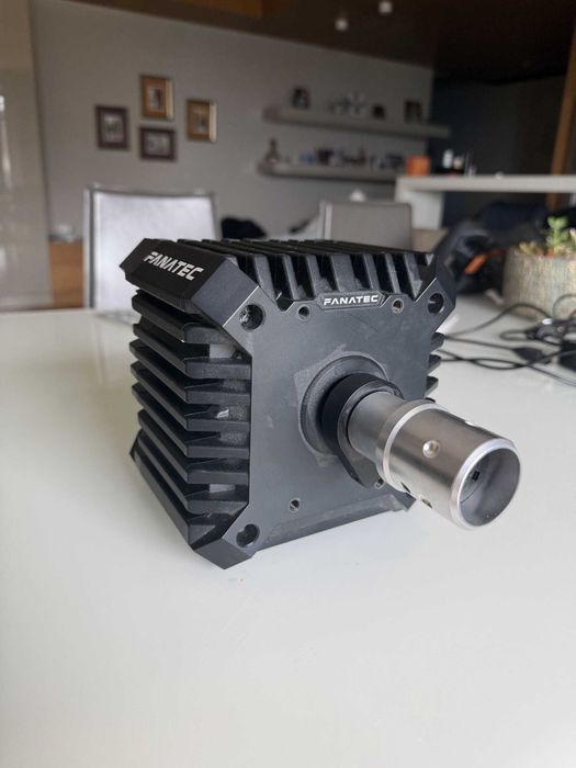 Fanatec CSL DD + McLaren GT3 V2 + CSL ELITE Pedals (КАТО НОВ)