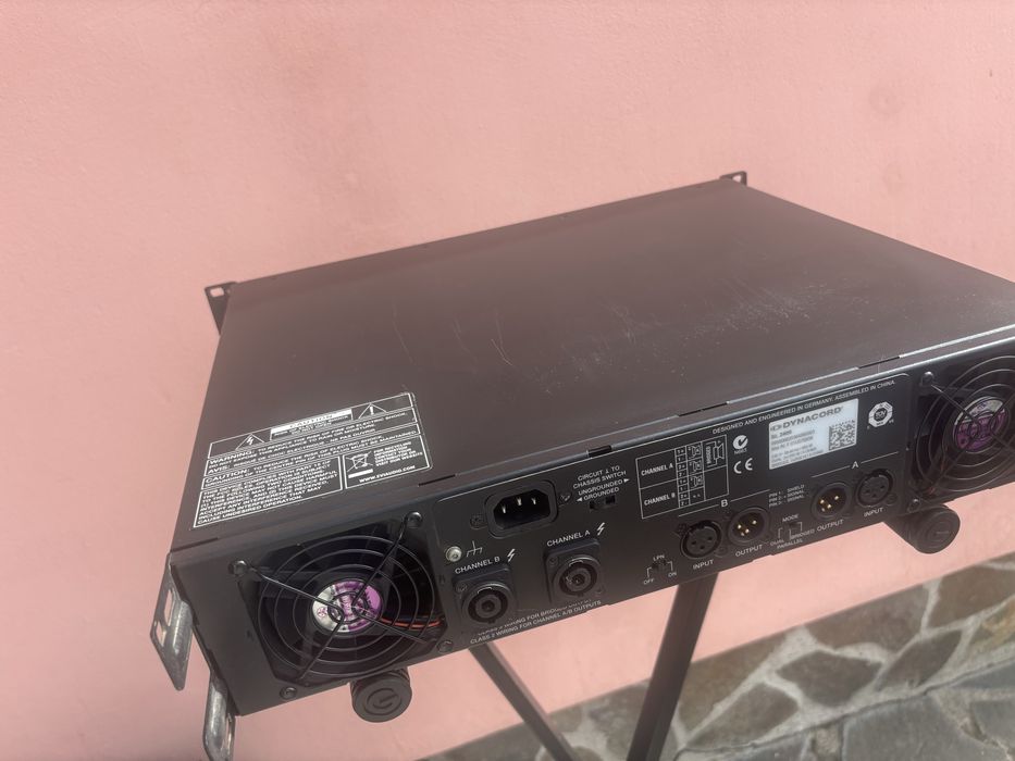 Dynacord sl2400 amplificator perfect functional( nu fbt rcf shure montarbo)