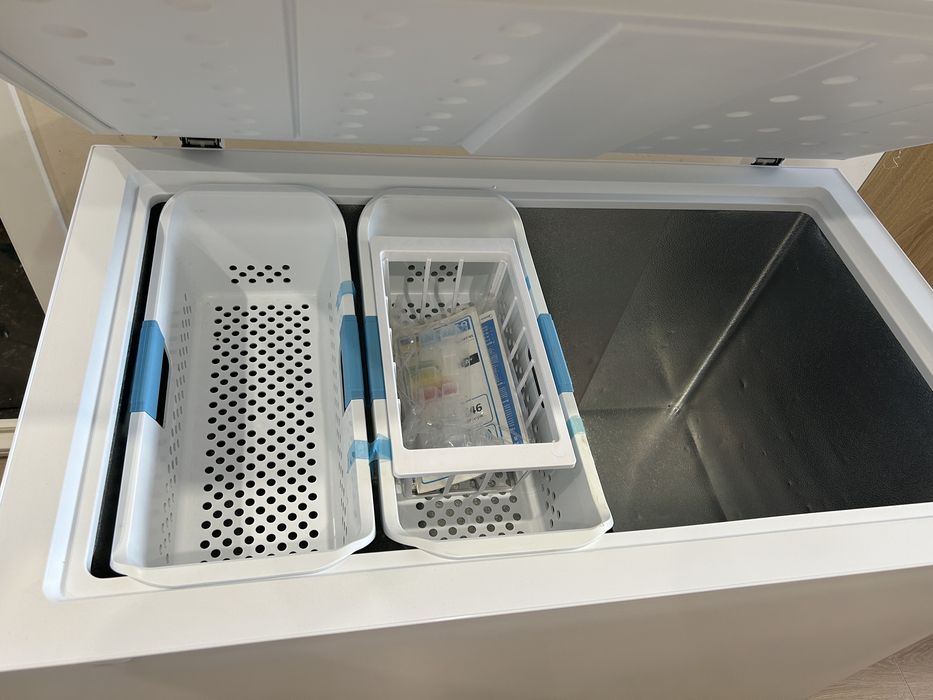Морозильник 249л Midea
