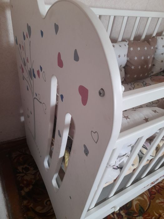 Продам детскую кроватку