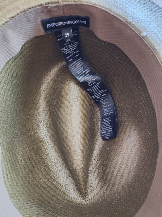 Armani сламена шапка