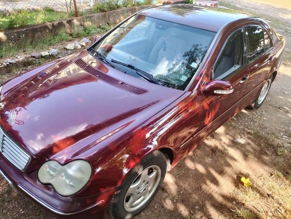 Mercedes Benz C220