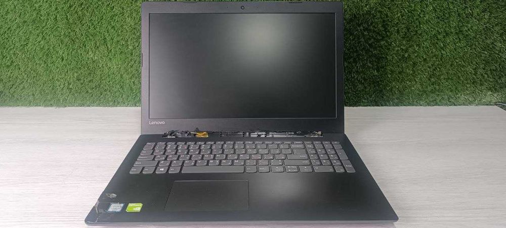 Ноутбук Lenovo Ideapad/i3-6006U/4ГБ/120ГБ/NVIDIA GeForce MX150/15.6''