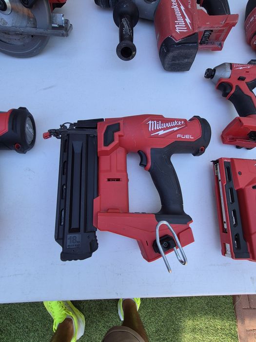 Scule milwaukee m18