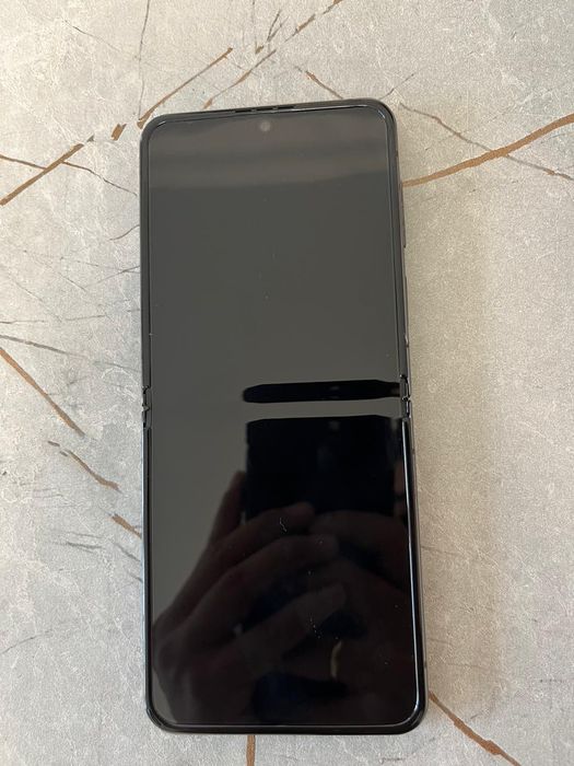 Samsung galaxy Z Flip 4