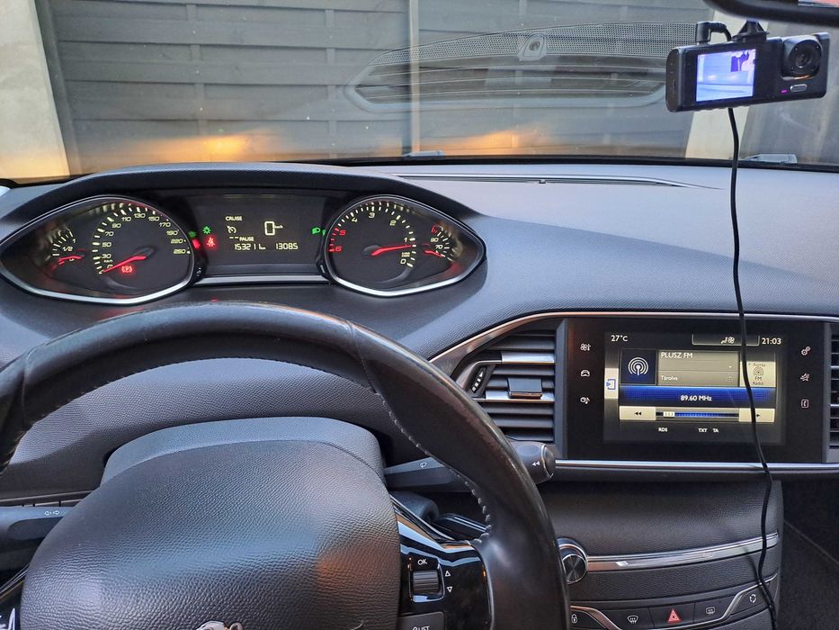 Peugeot 308 2014 diesel, 6.227 € — imagine 3