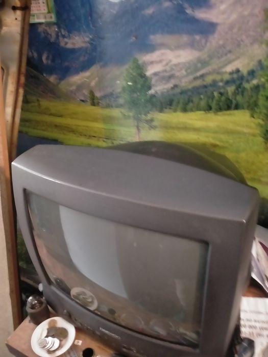 Телевизор Daewoo Д 37см