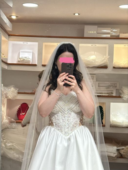 Rochie de mireasa 2026