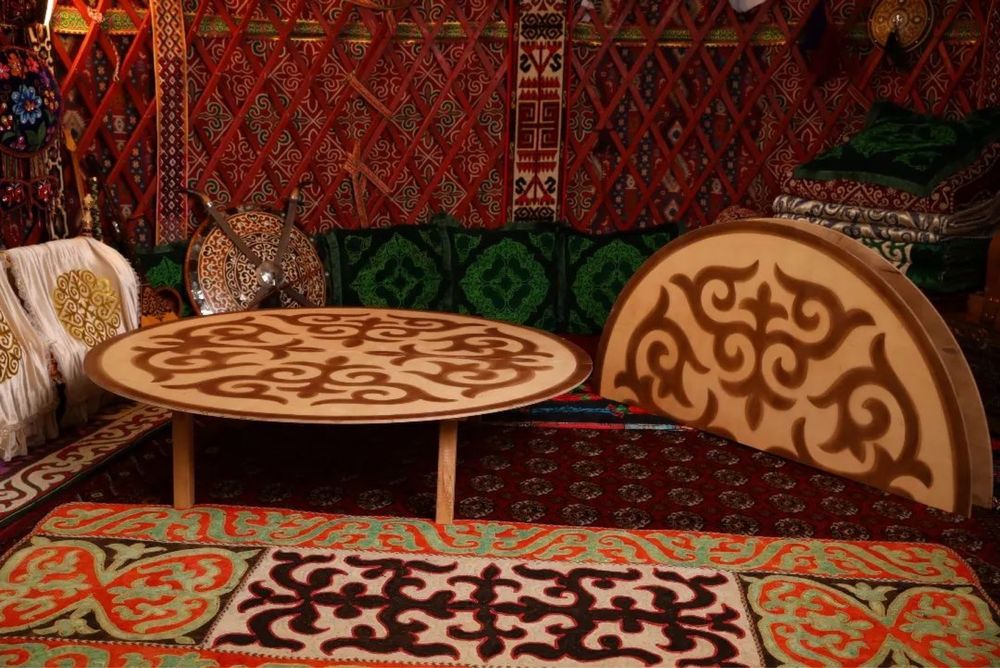 Стол Устел Дөңгелек үстел Трансформер стол