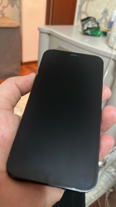 Iphone 12, б/у .