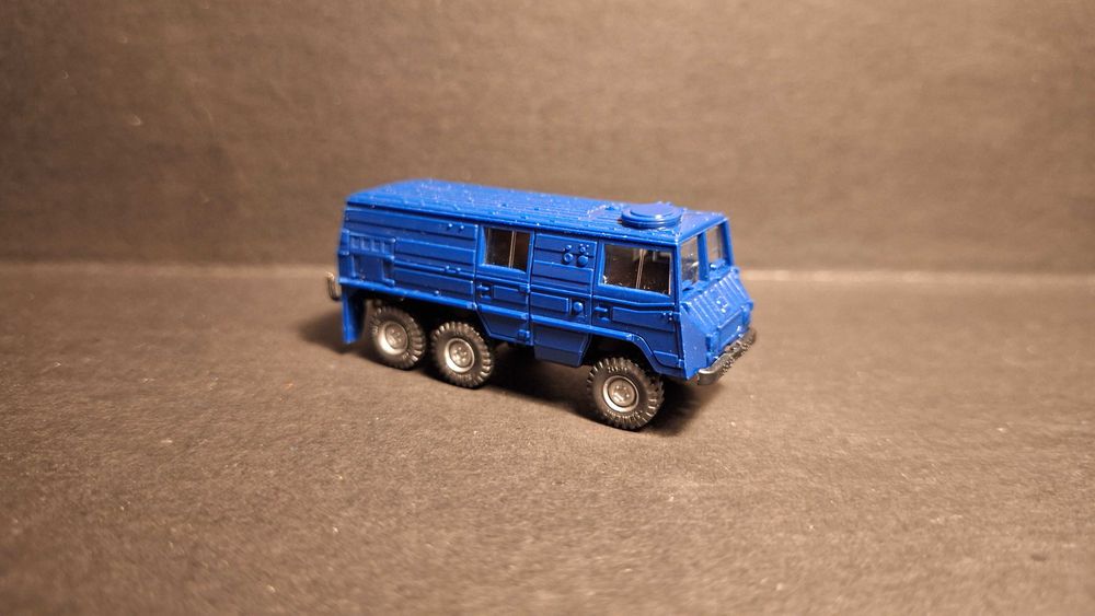 Камиончетa модели HERPA AWM 1/87