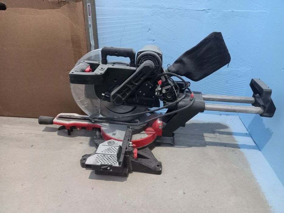 Почти новый. Торцовка срочно продается!!!