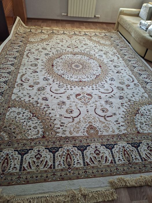 Продам ковер 3*4 б/у