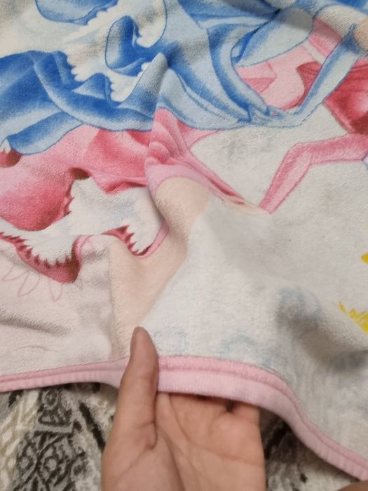 Продам одеяло для девочек