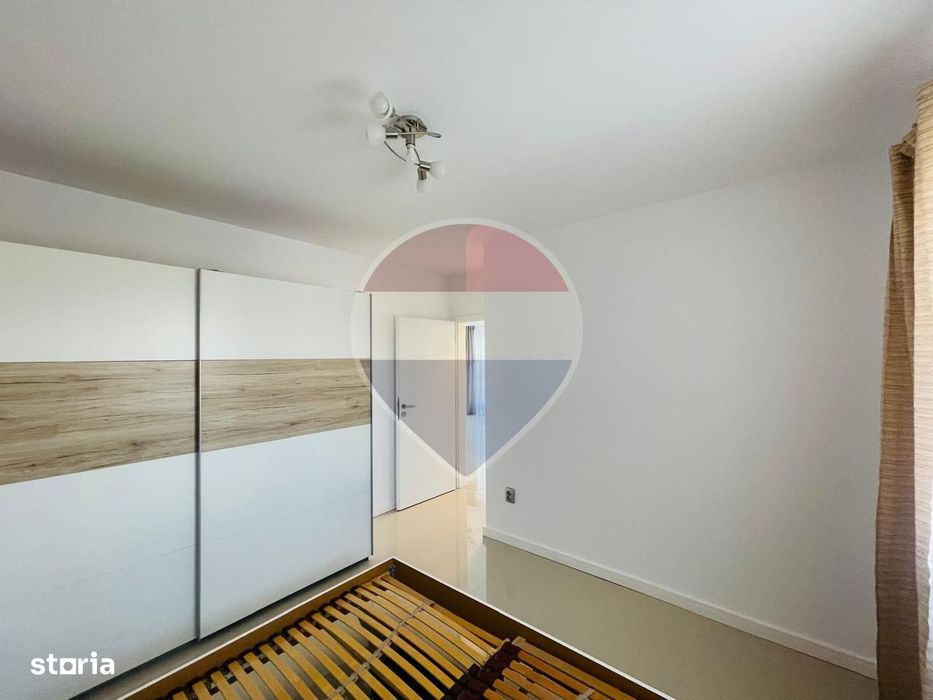 Apartament cu 3 camere de vânzare
