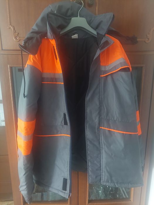 Pufoica militara,jachete bărbați și femei