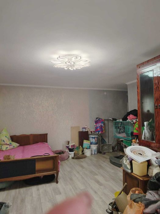 Продам 2-х квартиру 4/5 "кирпич" ул.Кайсенова д.32