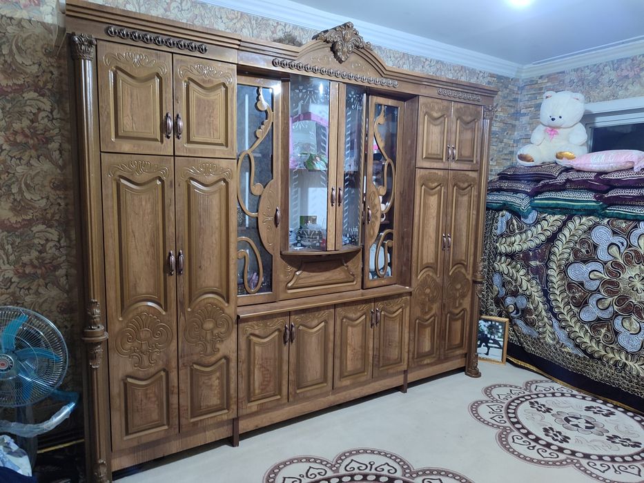 Shkaf Tremo ideal holatda