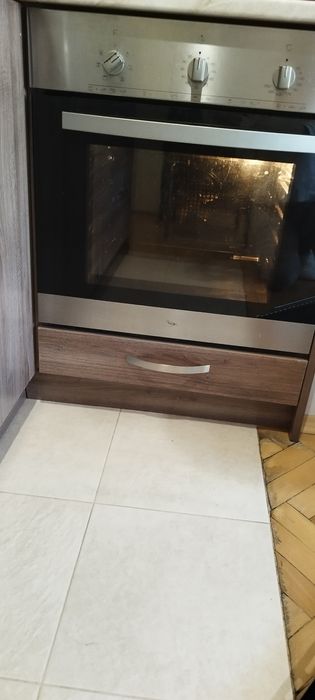 Фурна за вграждане WHIRLPOOL