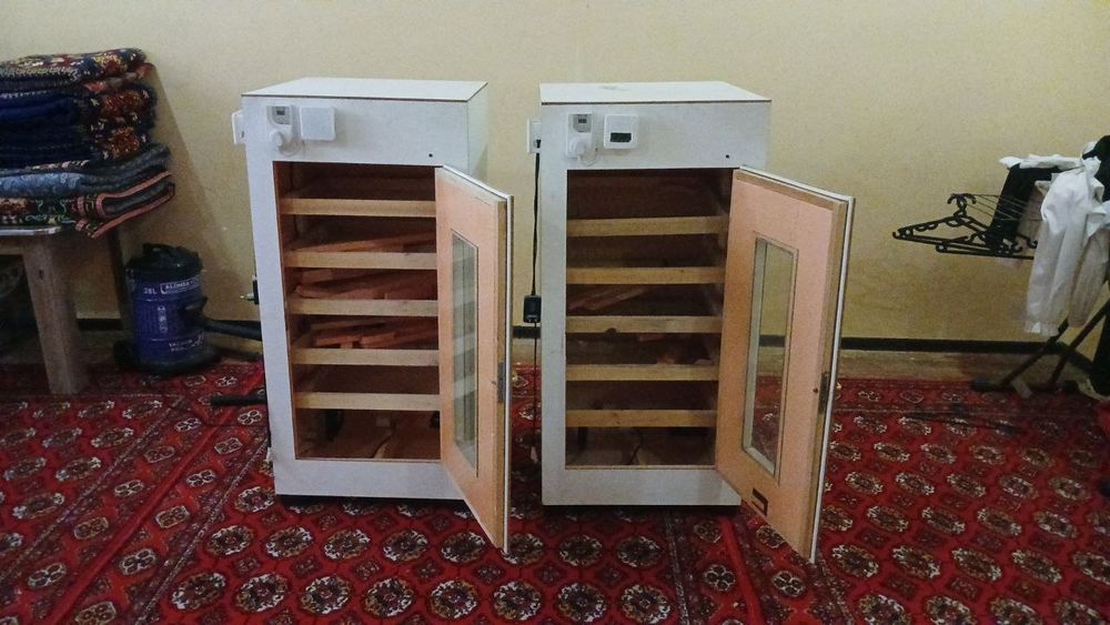 Инкубатр сотилади