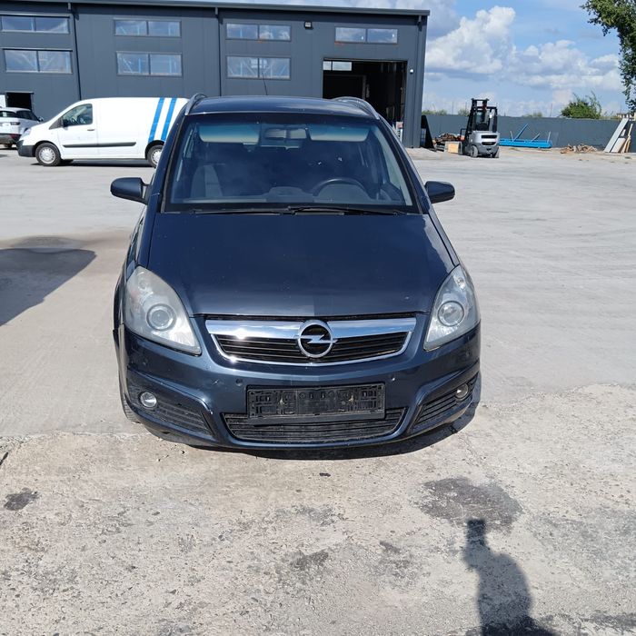 Dezmembrez  Opel Zafira 2010 Monovolum Gri