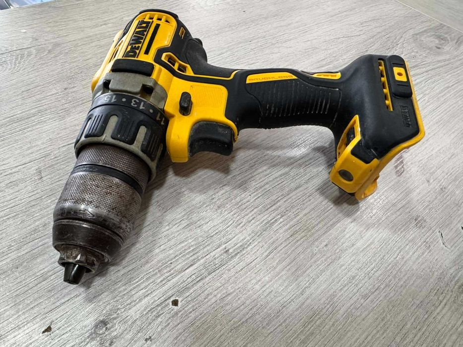 Акумулаторен винтоверт DEWALT DCD791 + 1 бр. батерия 18v 1.5 Ah