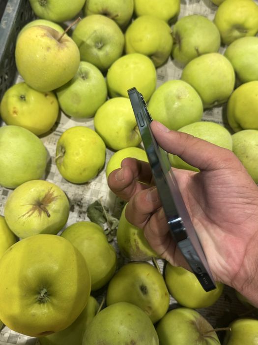 iphone 12 pro max KHa 128Gb sim esim 79% yomks