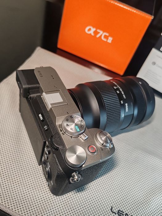 Sony A7C II + Sigma 28-70 F2.8 - чисто ново