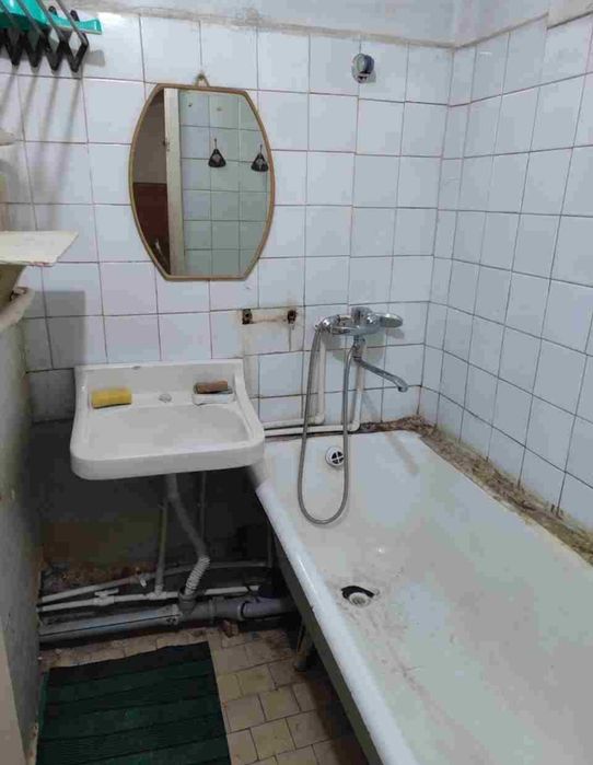 В Учтепинском р на Каракамиш 2/1 .сдается в аренду 2х комн квартира