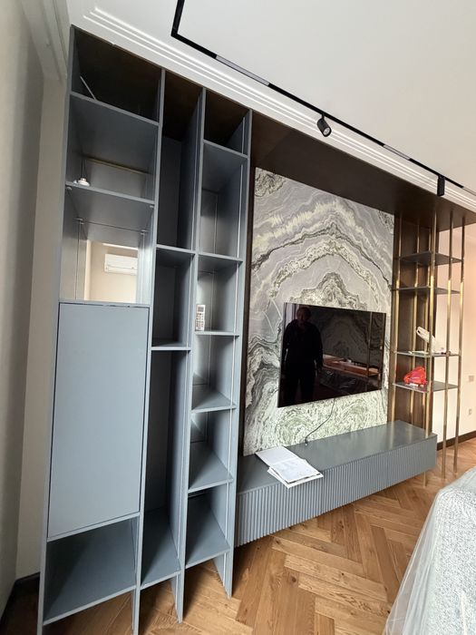 Продам тумбу под тв