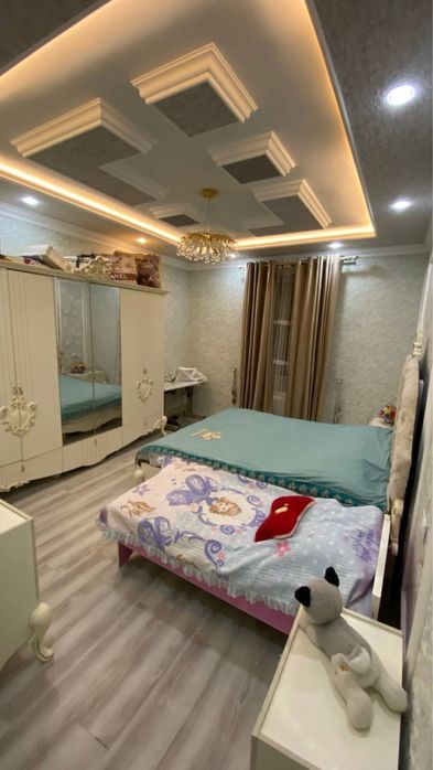 Dom sotiladi uz salamani oldida yangi dom